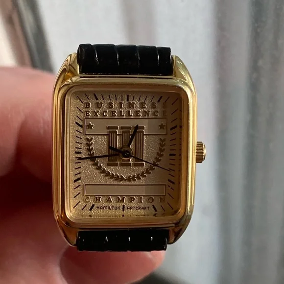 Vintage 1992 Womans Hamilton watch. - Picture 4 of 12